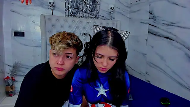 Snapshot of Ari_and_Storm chatting on 10.26.25 Ari and Storm online show from 10.26.25