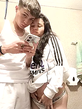 Snapshot of Ari_and_Storm chatting on 11.30.25 Ari and Storm online show from 11.30.25