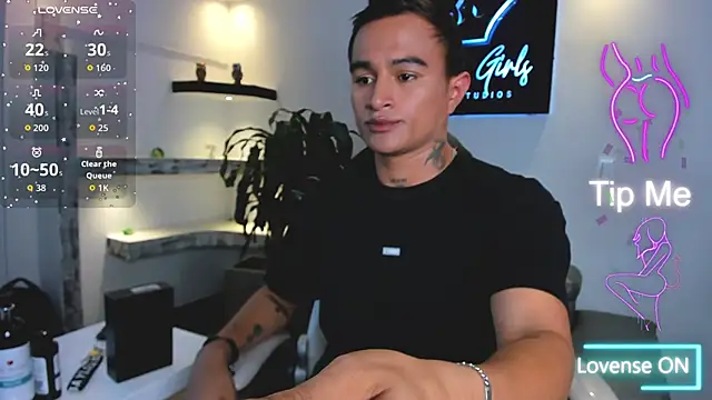 LiamDeep online show from 10.28.25