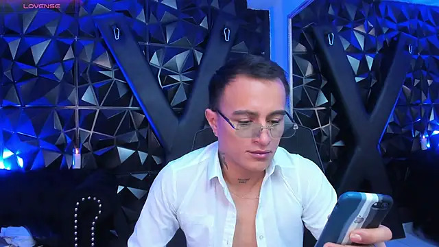 LiamDeep online show from 03.12.26