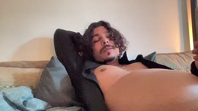 Snapshot of daddyvibes chatting on 09.28.25 daddyvibes online show from 09.28.25