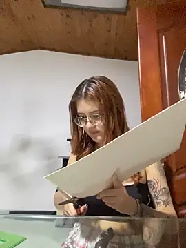 MiaWinxxx online show from 10.15.25