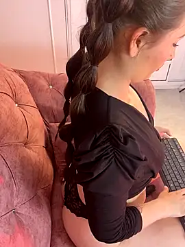 Snapshot of Tegui-sc chatting on 09.19.25 Tegui-sc online show from 09.19.25