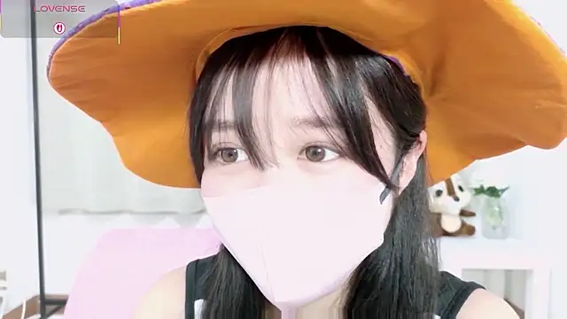 Anne Anne chan online show from 10.31.25