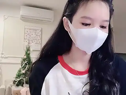 Snapshot of _Melancholy_ chatting on 11.28.25 Melancholy online show from 11.28.25