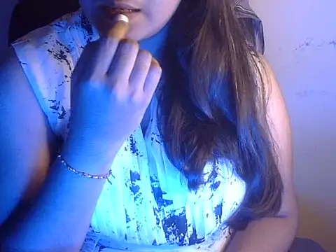 Snapshot of Aanya_Hazel chatting on 09.22.25 Aanya Hazel online show from 09.22.25