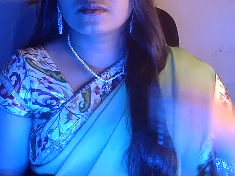 Snapshot of Aanya_Hazel chatting on 09.26.25 Aanya Hazel online show from 09.26.25