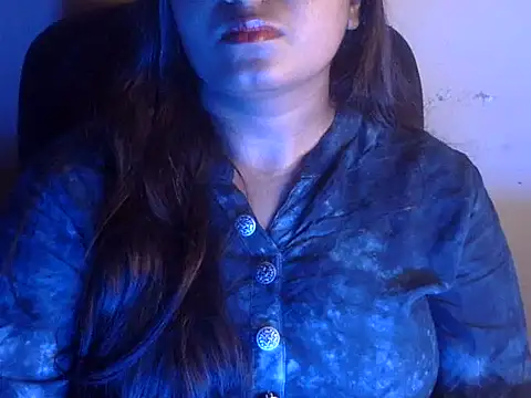 Snapshot of Aanya_Hazel chatting on 09.29.25 Aanya Hazel online show from 09.29.25