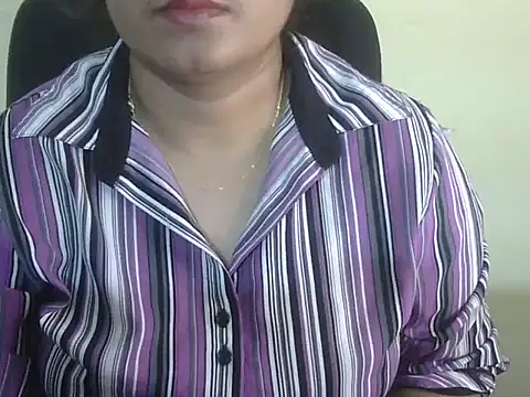 Snapshot of Aanya_Hazel chatting on 10.01.25 Aanya Hazel online show from 10.01.25