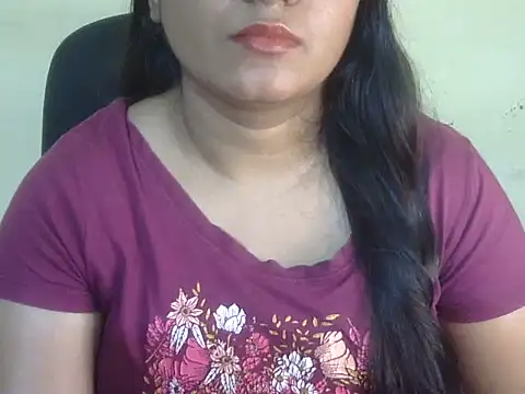 Snapshot of Aanya_Hazel chatting on 11.02.25 Aanya Hazel online show from 11.02.25