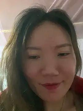 Snapshot of Pyy07 chatting on 11.18.25 Pyy07 online show from 11.18.25