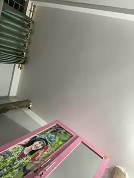 Snapshot of Pyy07 chatting on 11.20.25 Pyy07 online show from 11.20.25