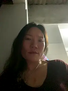 Snapshot of Pyy07 chatting on 11.23.25 Pyy07 online show from 11.23.25