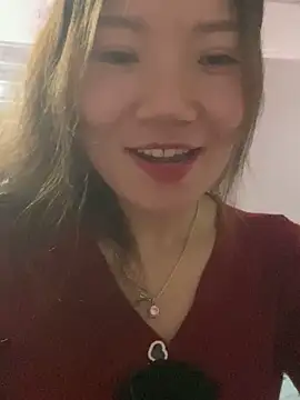 Snapshot of Pyy07 chatting on 12.17.25 Pyy07 online show from 12.17.25