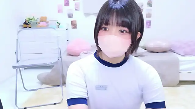 Hinata Sun online show from 02.25.26