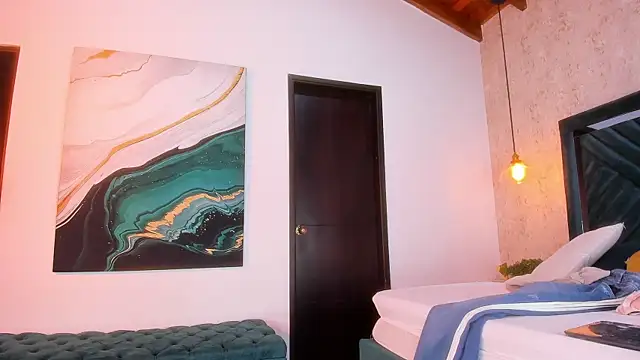 Sofi Moreno online show from 04.06.26