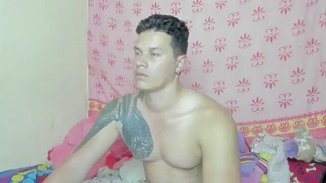 Snapshot of EclipseandFlame chatting on 11.21.25 EclipseandFlame online show from 11.21.25