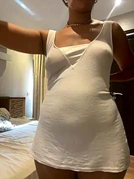 HoneySpicy online show from 10.27.25