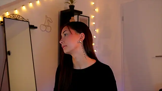 Snapshot of Naomii20__ chatting on 12.03.25 Naomii20 online show from 12.03.25