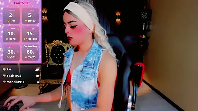 Ana sophia  online show from 10.07.25