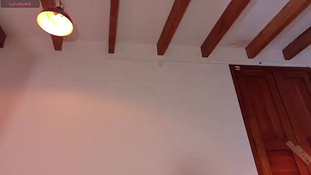 Snapshot of Kristall_06 chatting on 10.27.25 Kristall 06 online show from 10.27.25