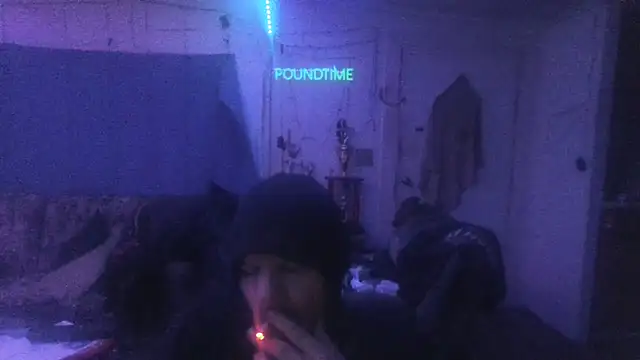 Poundtown1226 online show from 01.12.26