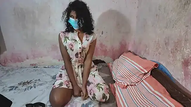 LarkingNewel online show from 01.18.26