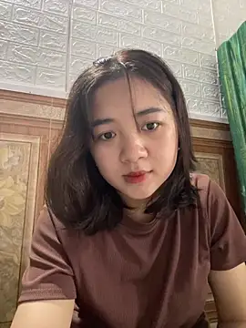 Lonnina online show from 10.24.25