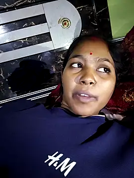 Snapshot of Fasfas2 chatting on 10.28.25 Fasfas2 online show from 10.28.25