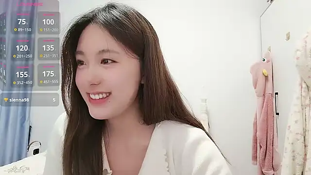 Snapshot of Luna_868 chatting on 12.14.25 Luna 868 online show from 12.14.25