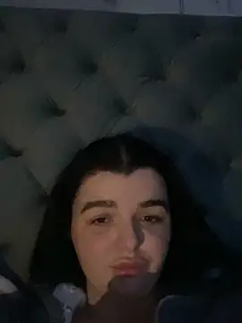 Snapshot of PrettyPaigeBabe chatting on 11.18.25 PrettyPaigeBabe online show from 11.18.25