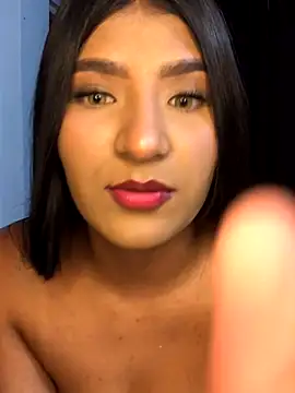 Snapshot of zoeandangel chatting on 09.13.25 zoeandangel online show from 09.13.25