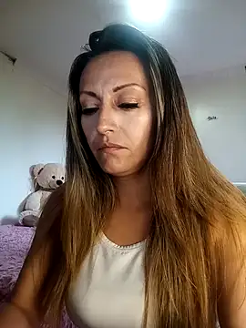 Snapshot of -AngelNova- chatting on 09.13.25 -AngelNova- online show from 09.13.25