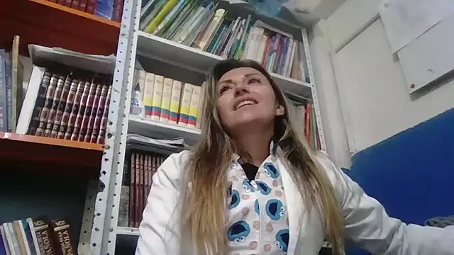 Snapshot of -AngelNova- chatting on 09.30.25 -AngelNova- online show from 09.30.25