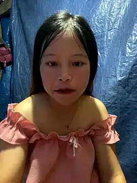 Snapshot of O_o_UwU_o_O chatting on 09.19.25 O o UwU o O online show from 09.19.25