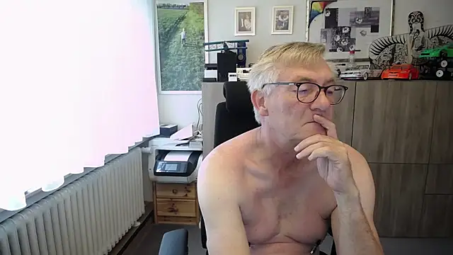 Snapshot of randyandy67 chatting on 09.09.25 randyandy67 online show from 09.09.25