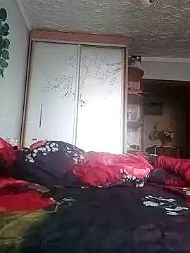 GlamMilena online show from 03.11.25