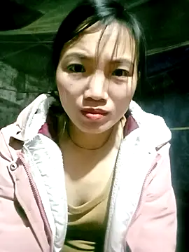 ngan-cute online show from 11.15.25