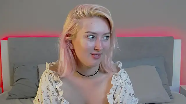 MarianeSun online show from 06.18.26