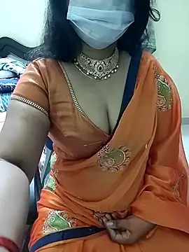 Snapshot of tamilmaha12 chatting on 11.16.25 tamilmaha12 online show from 11.16.25