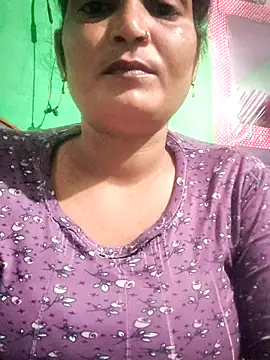 Snapshot of Kavya_hot chatting on 11.18.25 Kavya hot online show from 11.18.25