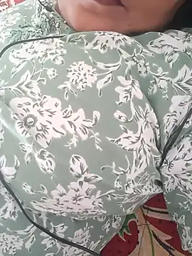 Snapshot of angel_ridhi chatting on 09.15.25 angel ridhi online show from 09.15.25