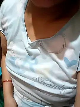 Snapshot of angel_ridhi chatting on 10.05.25 angel ridhi online show from 10.05.25