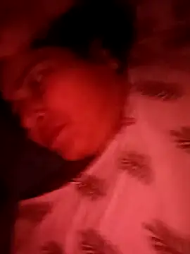 Snapshot of angel_ridhi chatting on 11.04.25 angel ridhi online show from 11.04.25