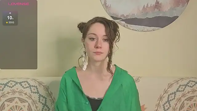 Snapshot of SkyHelen chatting on 02.20.26 SkyHelen online show from 02.20.26