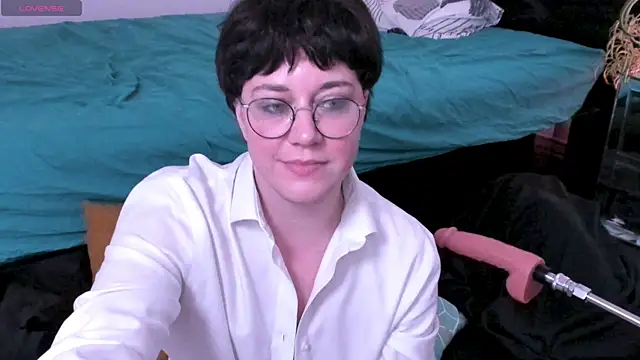 Snapshot of MossPrince chatting on 09.20.25 MossPrince online show from 09.20.25