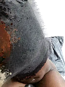 Snapshot of _Uphele chatting on 09.13.25 Uphele online show from 09.13.25