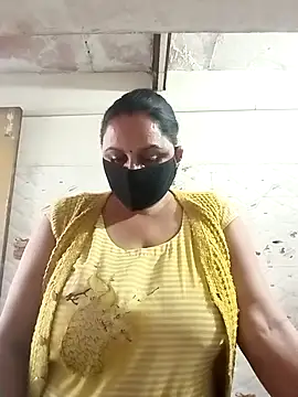 Rakhi sawant143 online show from 11.18.25