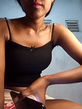 venuki ihalagamage online show from 03.05.26