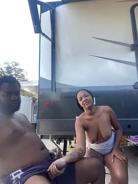 Snapshot of redd2wett chatting on 11.24.25 redd2wett online show from 11.24.25